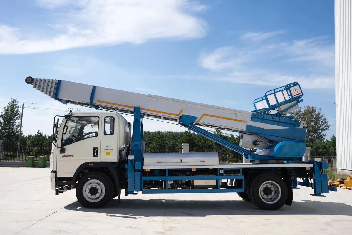 孟州云梯上料车租赁费用