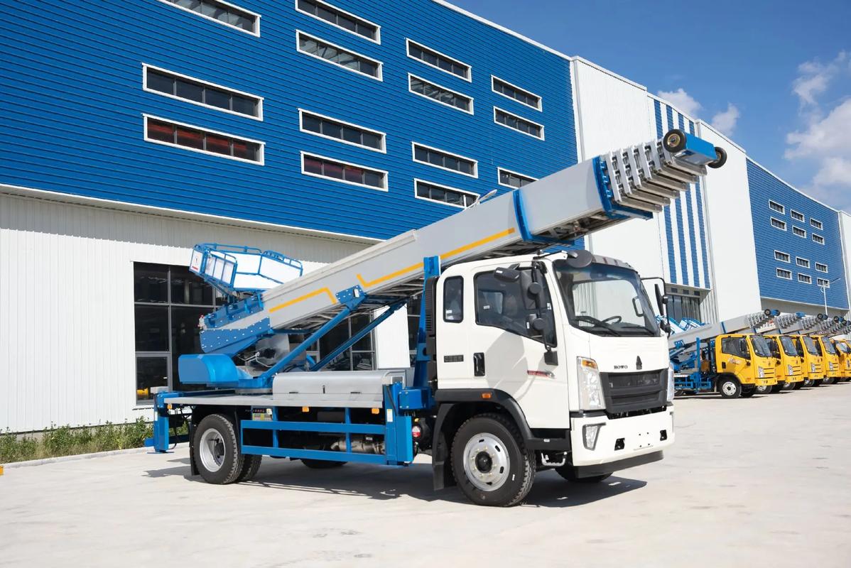 孟州出租云梯车高空作业车 建筑垃圾搬运